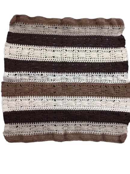Dekentje gehaakt bruin Dekentje gehaakt bruin
