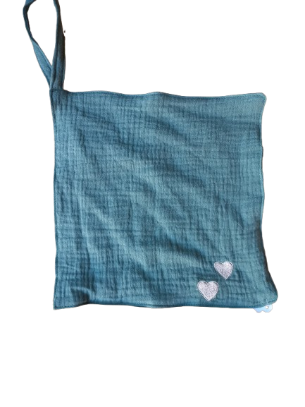 Speendoekje oud groen met creme hartjes